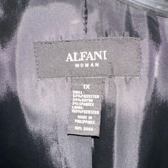 Women’s Alfani black pea coat size 1X. Worn maybe twice, like new!! - Picture 5 of 10